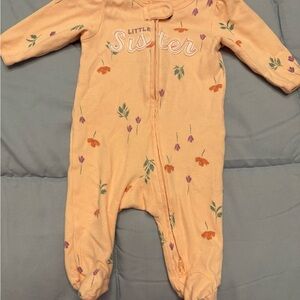 Excellent condition. Carters Floral 3-Month One Piece